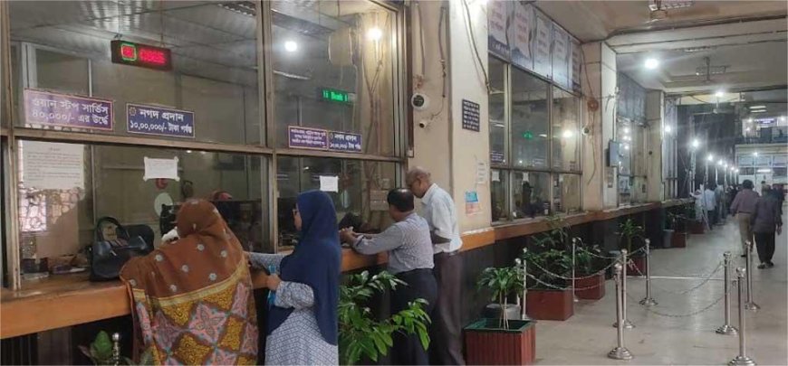 ৯ দিন পর খুলেছে ব্যাংক